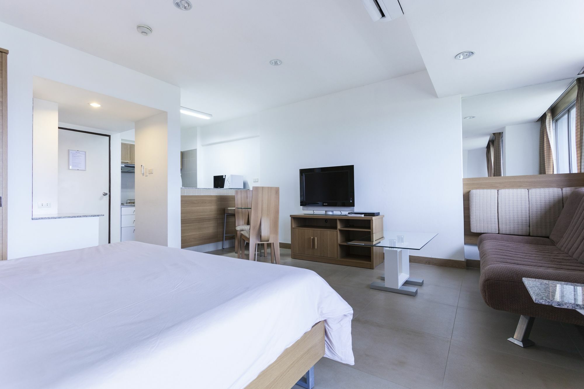 Galare Thong Tower Aparthotel Chiang Mai Exterior photo