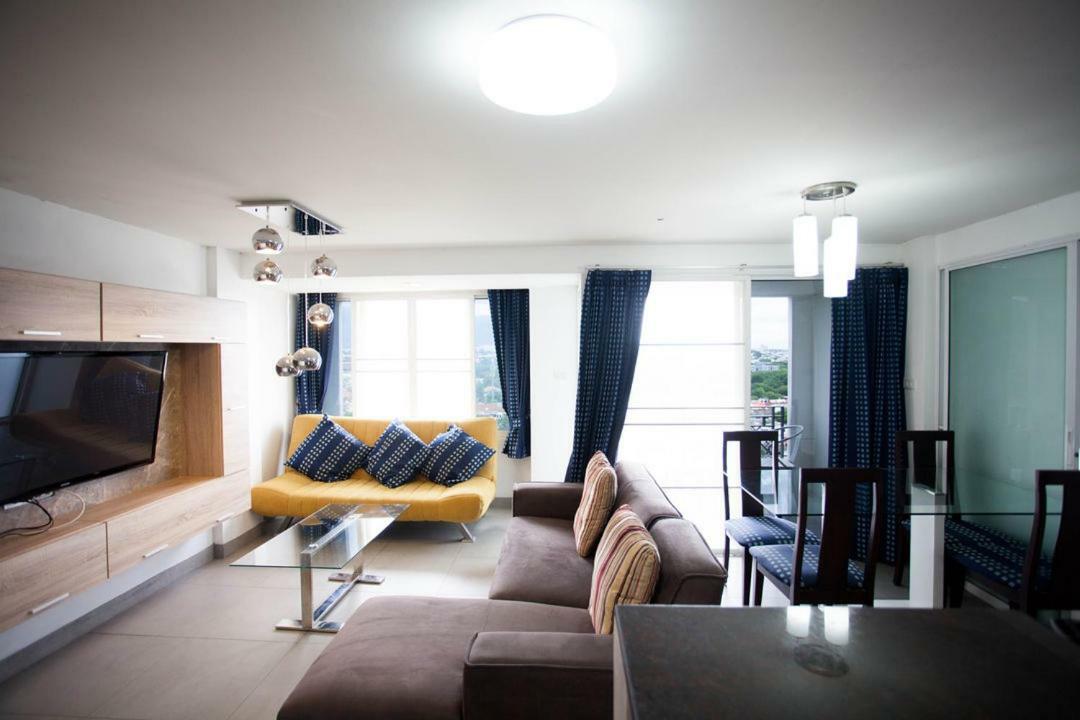 Galare Thong Tower Aparthotel Chiang Mai Exterior photo